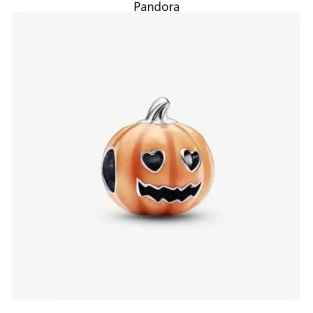 Pandora Glow-in-the-dark Spooky Pumpkin Charm